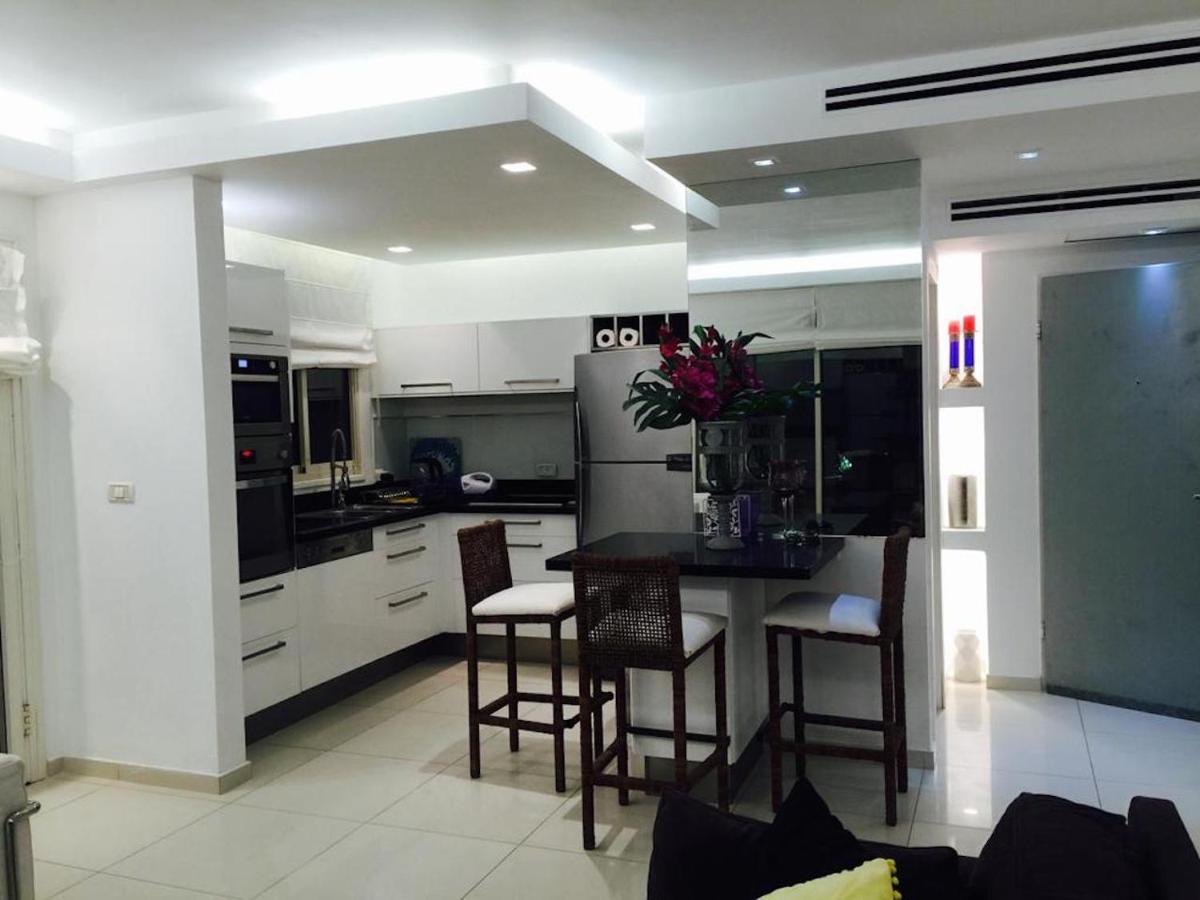 Regency Residence With Pool - Next The Beach Herzelia Esterno foto