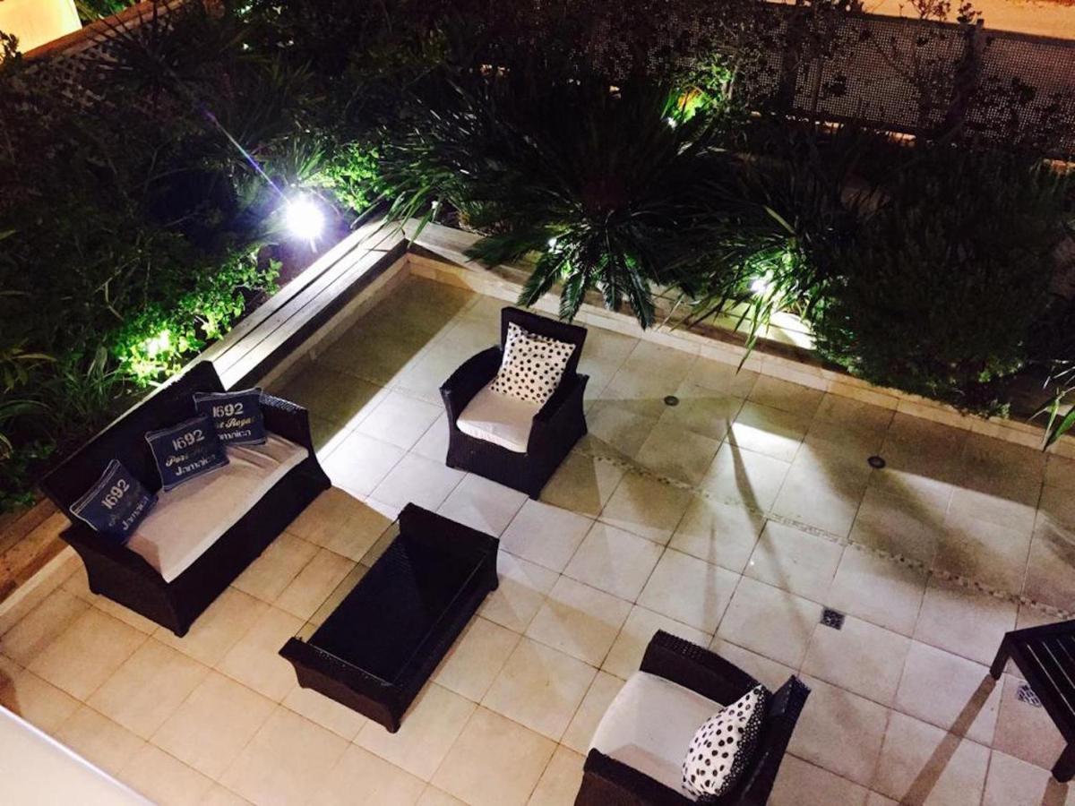 Regency Residence With Pool - Next The Beach Herzelia Esterno foto