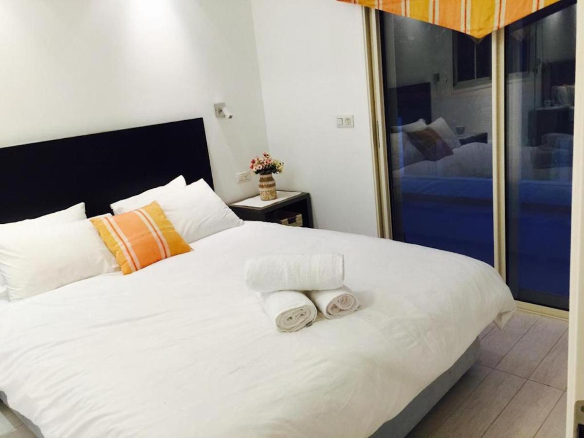 Regency Residence With Pool - Next The Beach Herzelia Esterno foto